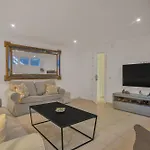 Molly - Elegant Beachside By Finest