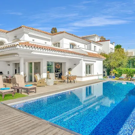 Molly - Elegant Beachside By Finest Villa Marbella