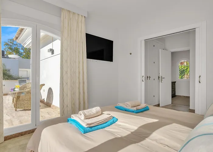 Molly - Elegant Beachside By Finest Villa