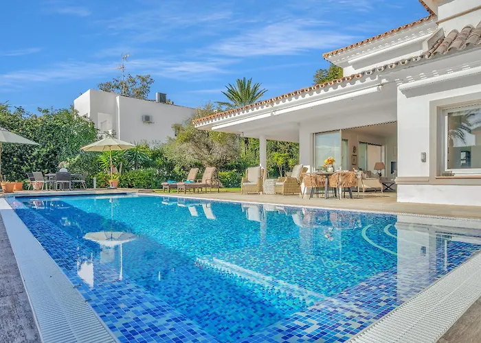 Villa Molly - Elegant Beachside By Finest *
